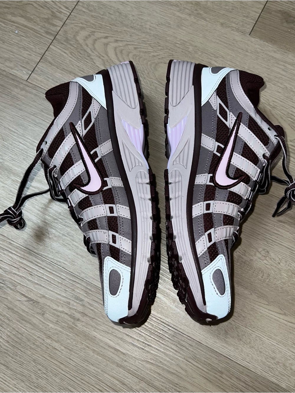 NEW NIKE P-6000 Burgundy Crush Pink Foam WMNS HV2522 600 - Picture 11 of 12
